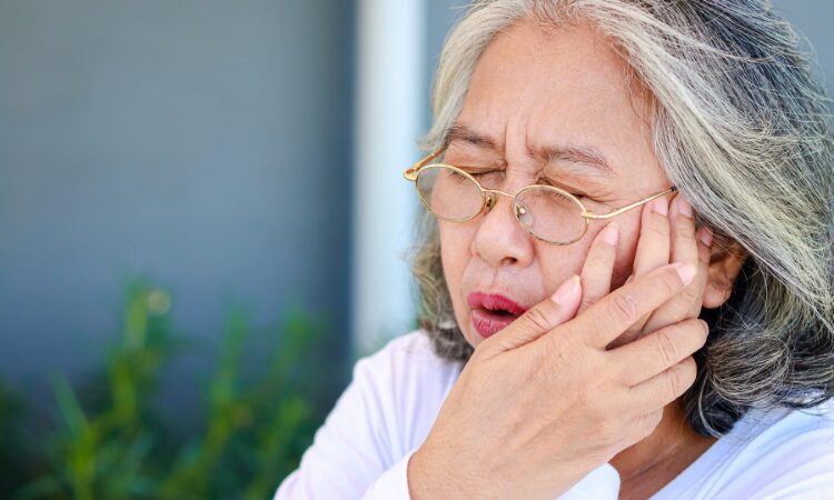 Dentists play a crucial role in diagnosing and treating jaw pain, providing a range of treatment options that could provide relief.
